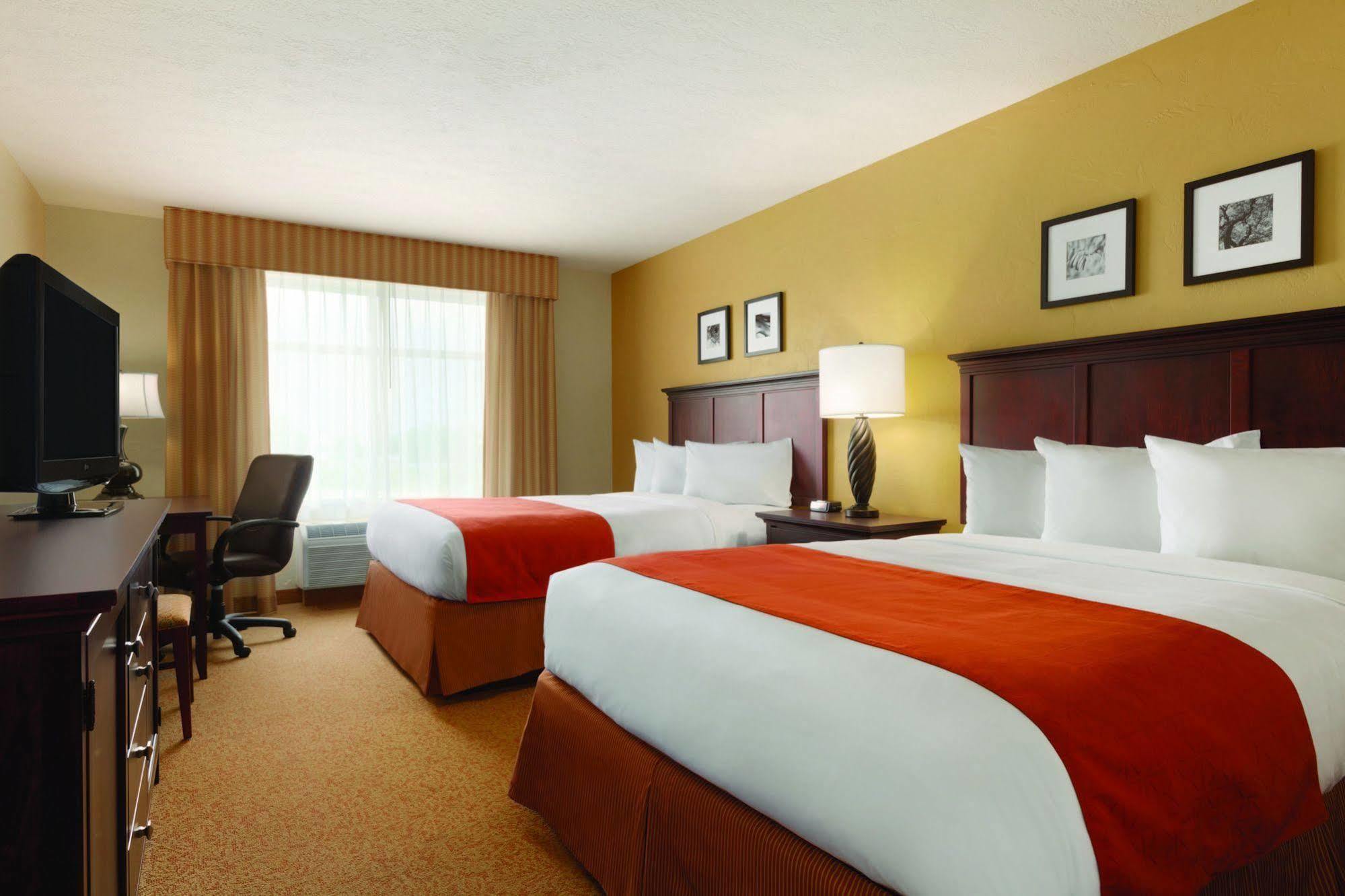 Country & By Radisson, Pineville, La Hotel